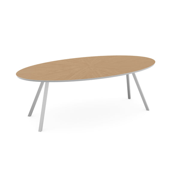 Eiken ster eettafel liqurien - ovaal - I schuin licht bruin