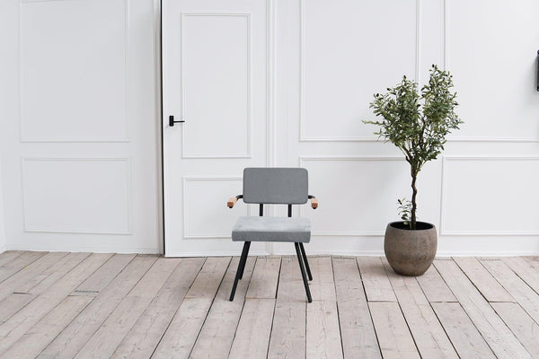 Amber Eetkamerstoel met arm - Stof Monolith 84 Grijs - {{ product.type }} - Kas20