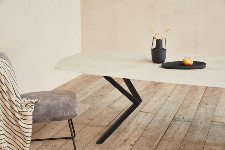Keramiek eettafel Distrito Marfil - Deens ovaal - VV zwart - {{ product.type }} - Kas20