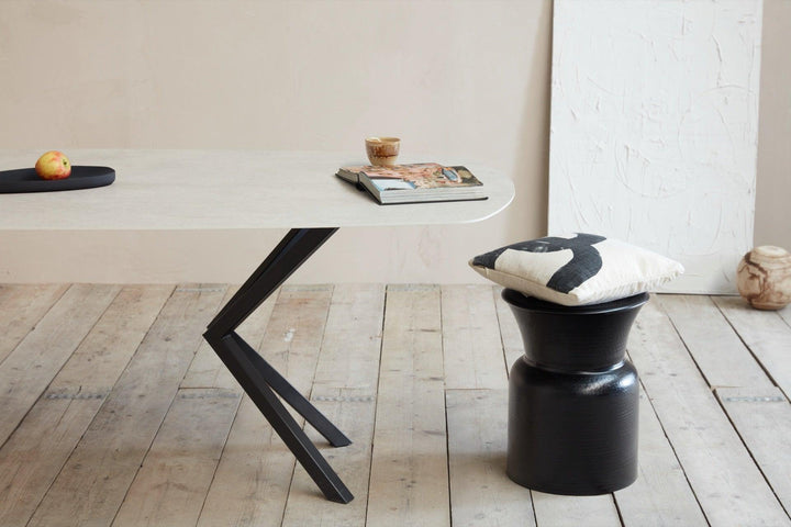Keramiek eettafel Distrito Marfil - Deens ovaal - VV zwart - {{ product.type }} - Kas20