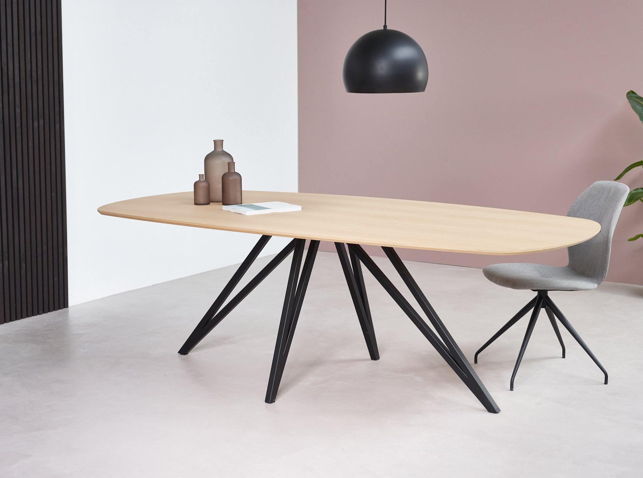 Eiken naturel eettafel - Deens ovaal met Facet - Spin poot - Basic – Kas20