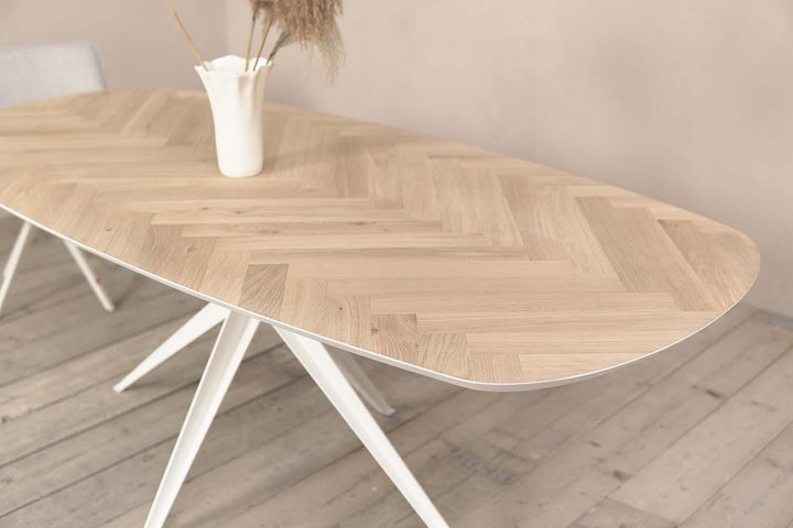 Eikentafel Deens ovaal - Visgraat - 3cm blad met facet wit - Anna poot wit - {{ product.type }} - Kas20