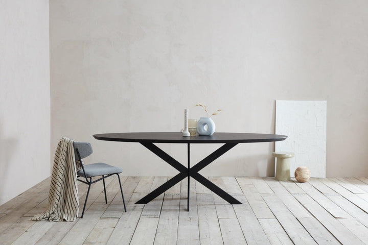 Eiken zwart eettafel - Ovaal met Facet - Matrix poot ultra dun - Basic - {{ product.type }} - Kas20