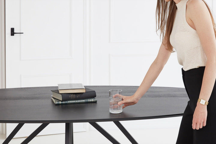 Eiken massief eettafel zwart - Ovaal - Spin zwart - {{ product.type }} - Kas20