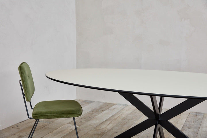 Fenix tafel ovaal - Bianco Male met Facet zwart - Matrix poot ultra dun - {{ product.type }} - Kas20